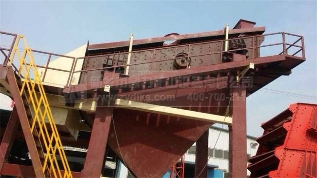 石場(chǎng)石灰?guī)r打砂機(jī)